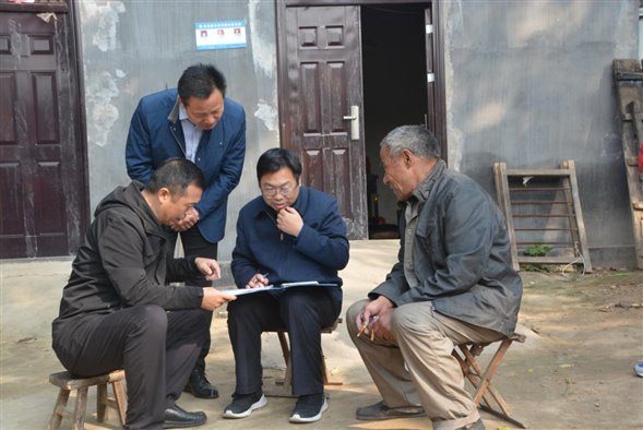 濮陽市自來水公司走訪調查貧困戶